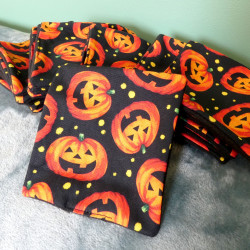 collection halloween kroc peluche lingette lunettes