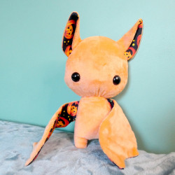 collection halloween kroc peluche komète chauve souris citrouille