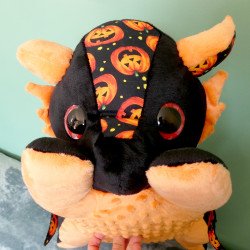 collection halloween kroc peluche dragon